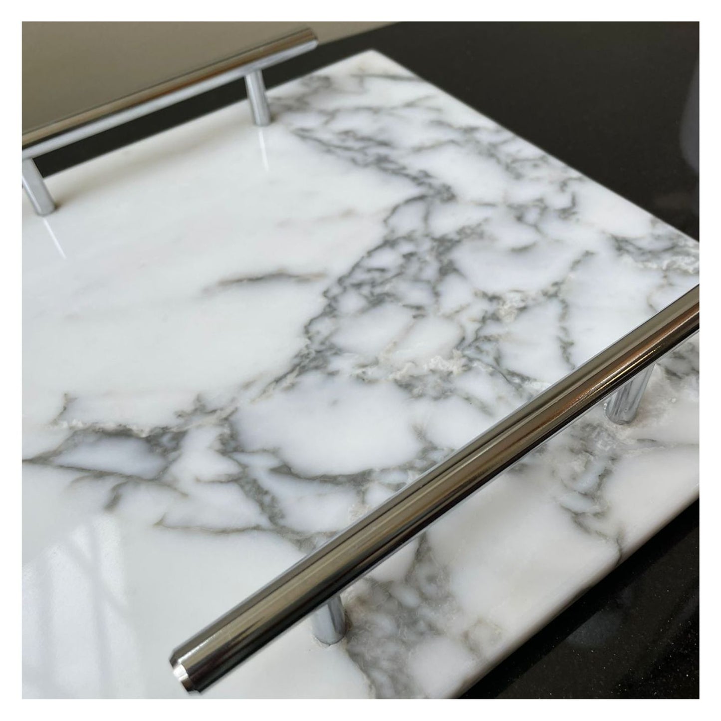 AZAFATE CUADRADO CALACATTA SILVER