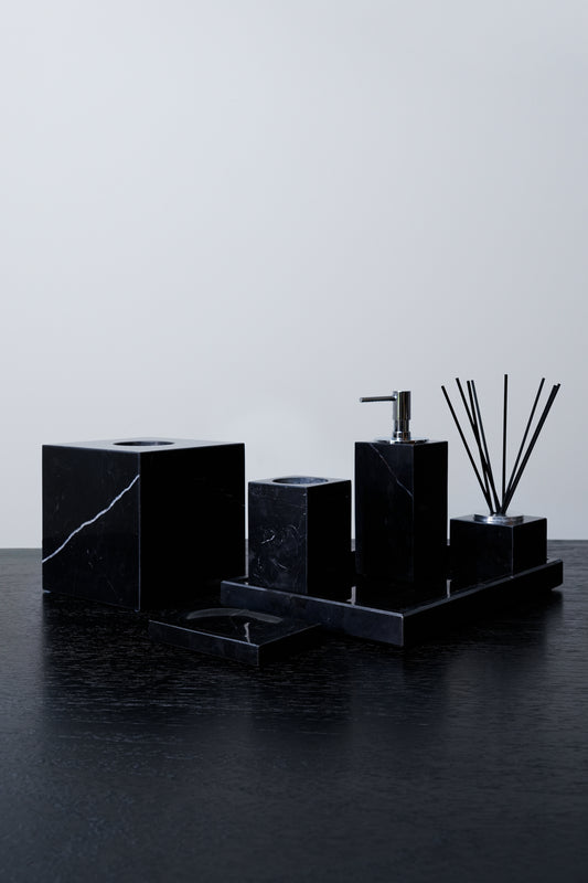 SET DE BAÑO FAMILIAR MARQUINA - CIRCULAR