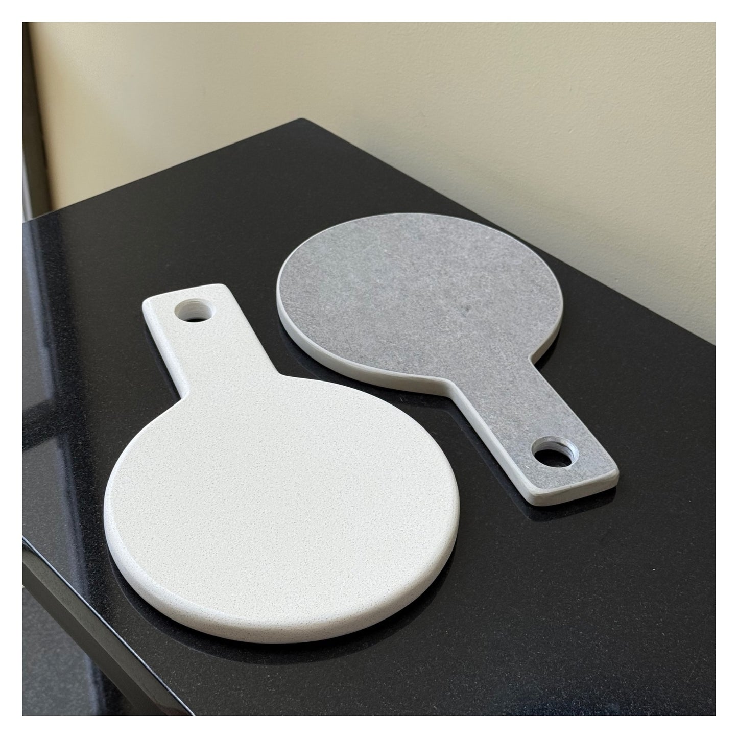 TABLA CIRCULAR GRIS SINTERIZADO